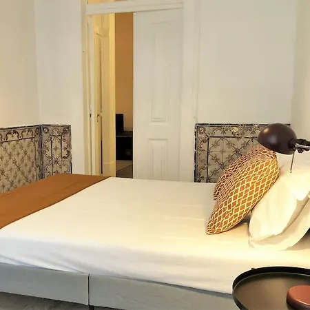 Sj1d+e Heart Of Baixa New A/c Spacious 2 Apts 5br2ba Lisboa