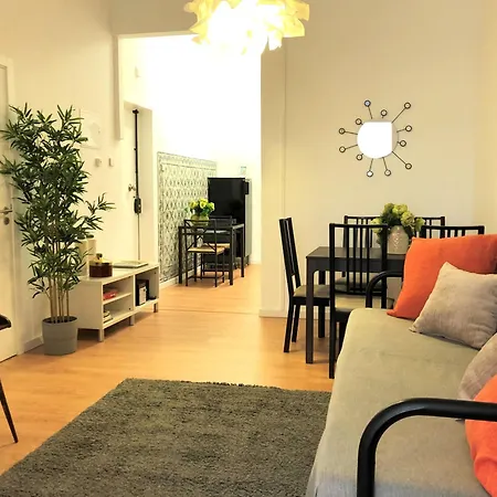 Daire Sj1de - Two Connected In The Heart Of Baixa-rossio With Ac - Sleeps Up To 12 Guests!