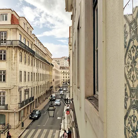 Sj1de - Two Connected In The Heart Of Baixa-rossio With Ac - Sleeps Up To 12 Guests! * Lisboa