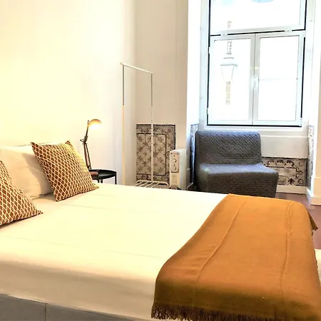 Sj1d+e Heart Of Baixa New A/c Spacious 2 Apts 5br2ba * Lisboa