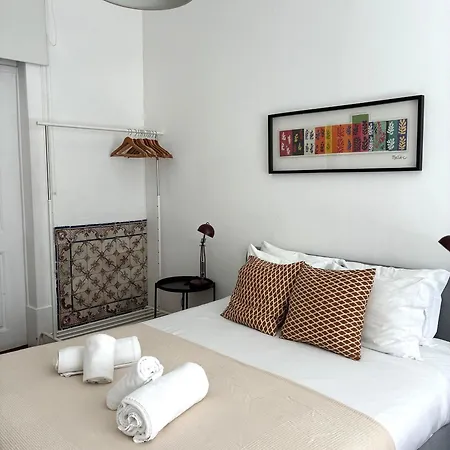 Daire Sj1de - Two Connected In The Heart Of Baixa-rossio With Ac - Sleeps Up To 12 Guests!