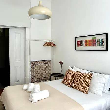 Daire Sj1de - Two Connected In The Heart Of Baixa-rossio With Ac - Sleeps Up To 12 Guests!