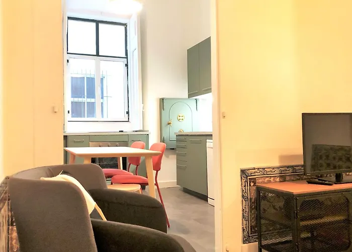 Sj1de - Two Connected In The Heart Of Baixa-rossio With Ac - Sleeps Up To 12 Guests! * Lisboa