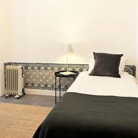 Sj1d+e Heart Of Baixa New A/c Spacious 2 Apts 5br2ba Apartment Lisbon