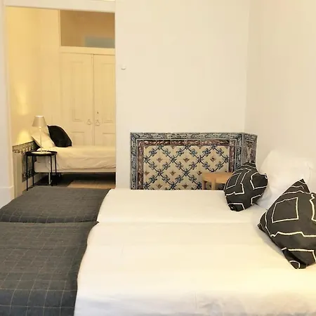 Sj1d+e Heart Of Baixa New A/c Spacious 2 Apts 5br2ba * Lisbon