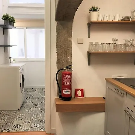 Apartment Sj1d+e Heart Of Baixa New A/c Spacious 2 Apts 5br2ba *