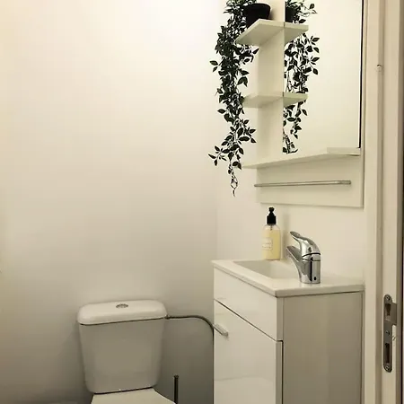 Sj1d+e Heart Of Baixa New A/c Spacious 2 Apts 5br2ba Lisbon