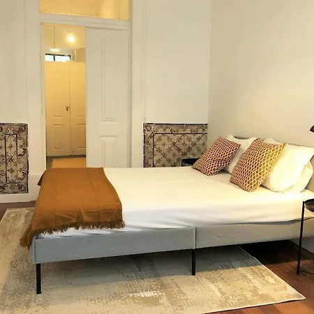 Sj1d+e Heart Of Baixa New A/c Spacious 2 Apts 5br2ba Apartment *