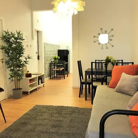 Apartment Sj1d+e Heart Of Baixa New A/c Spacious 2 Apts 5br2ba *