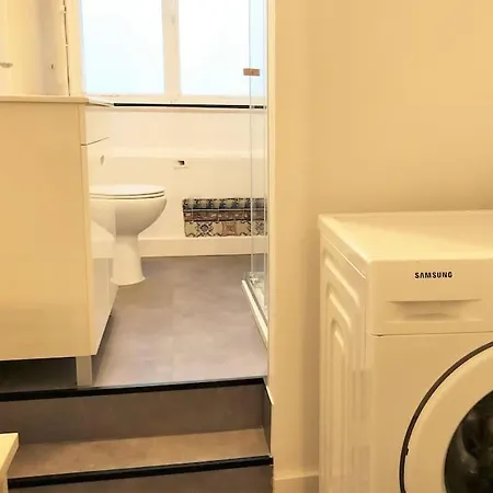 Apartment Sj1d+e Heart Of Baixa New A/c Spacious 2 Apts 5br2ba