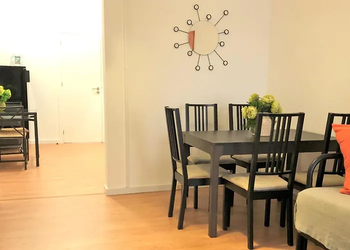 Apartman Sj1de - Two Connected In The Heart Of Baixa-rossio With Ac - Sleeps Up To 12 Guests!