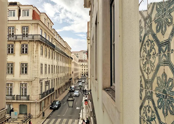 Sj1de - Two Connected In The Heart Of Baixa-rossio With Ac - Sleeps Up To 12 Guests! * Lisboa